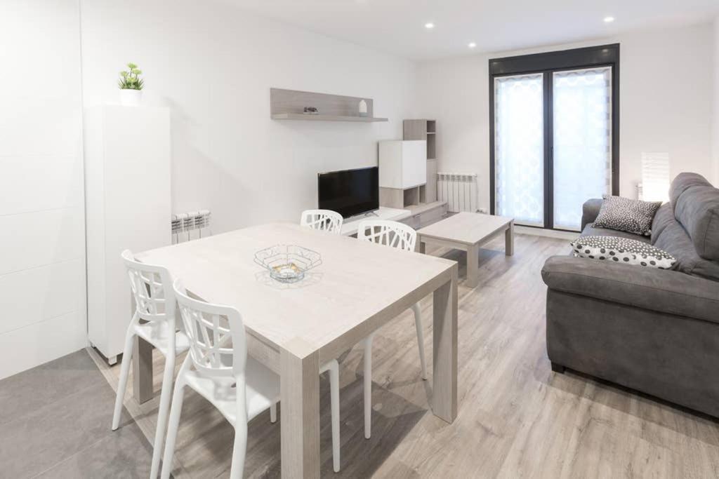 Apartamento 1º B - Apartamentos La Catedral لوغرونيو المظهر الخارجي الصورة